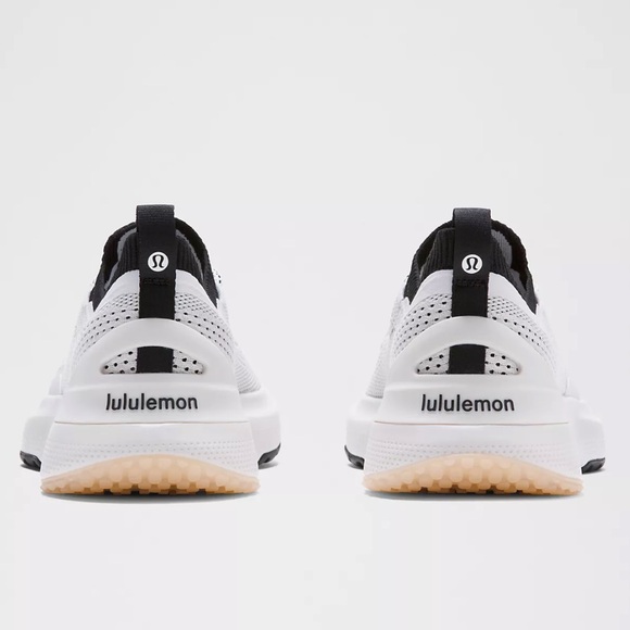 NWOT Lululemon Women's Chargefeel 3 Workout Shoe white/black - Picture 5 of 12